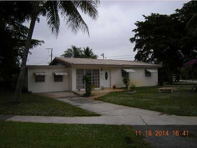 1st image of 3517 SW 16th St