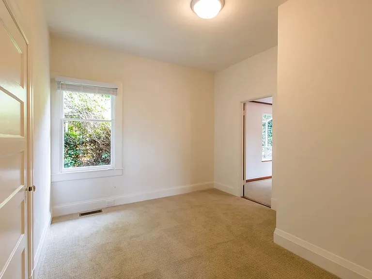 29 Glen Dr — Photo 17