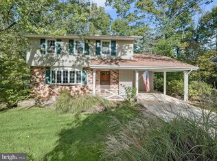 105 White Birch Ct, Greenbelt, MD 20770