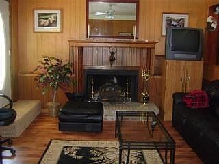 2nd image of 515 Meredith Dr