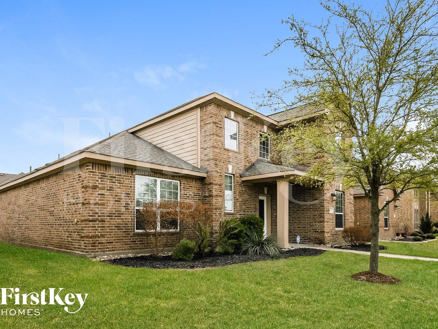 3 bed, 2.5 bath, 2285 sqft, $2,690 — Photo 2