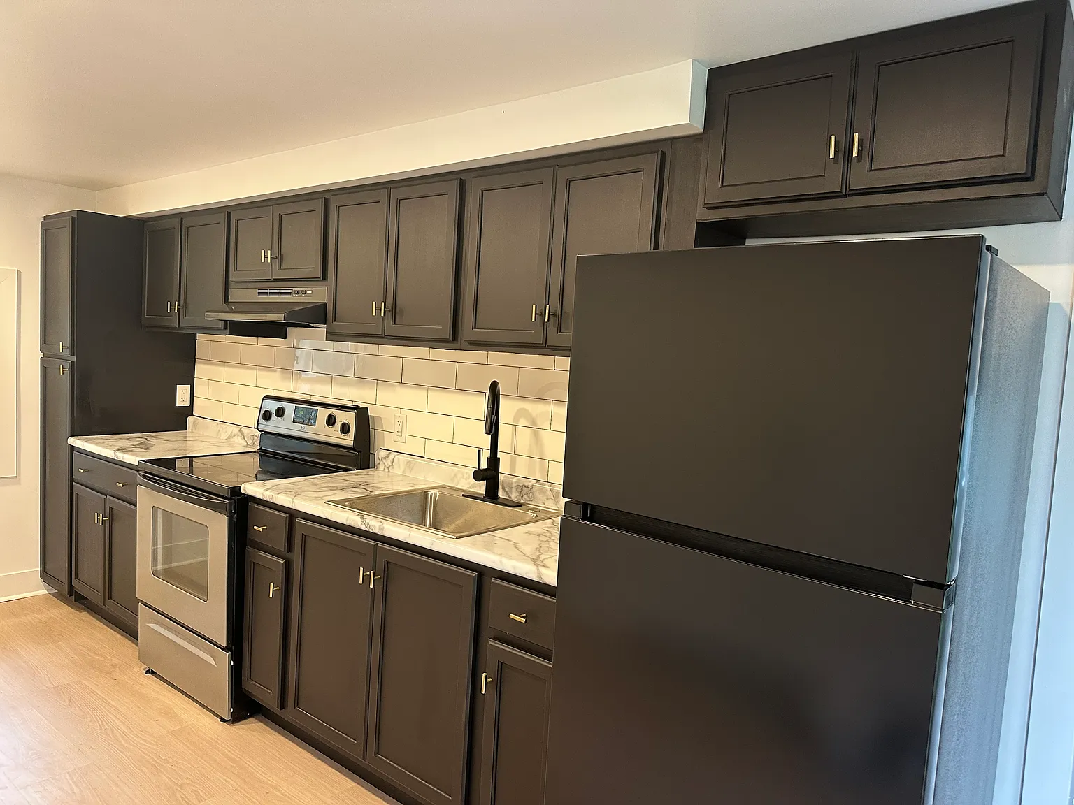 1 bed, 580 sqft, $950 — Photo 3