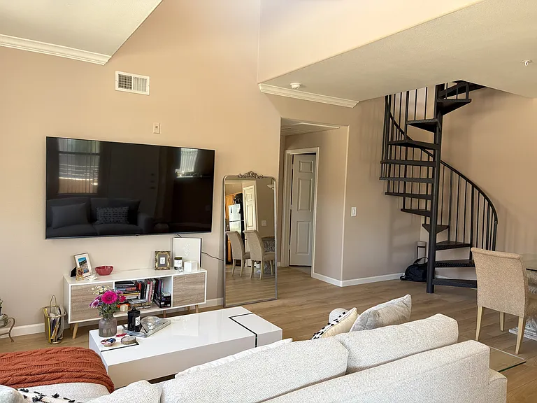 20100 N 78th Pl #2095 — Photo 4
