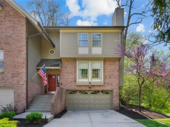 298 The Pines Dr, Pittsburgh, PA 15243