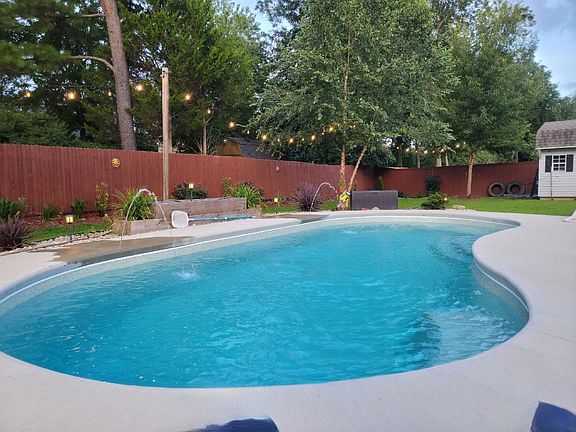 5th image of 2108 Brodeur Ln