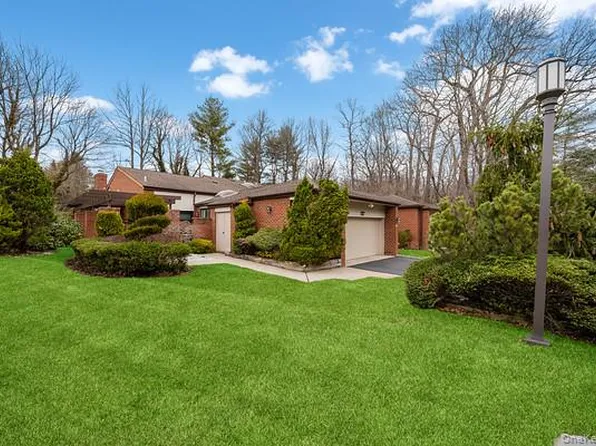 86 Dove Hill Drive, Manhasset, NY 11030