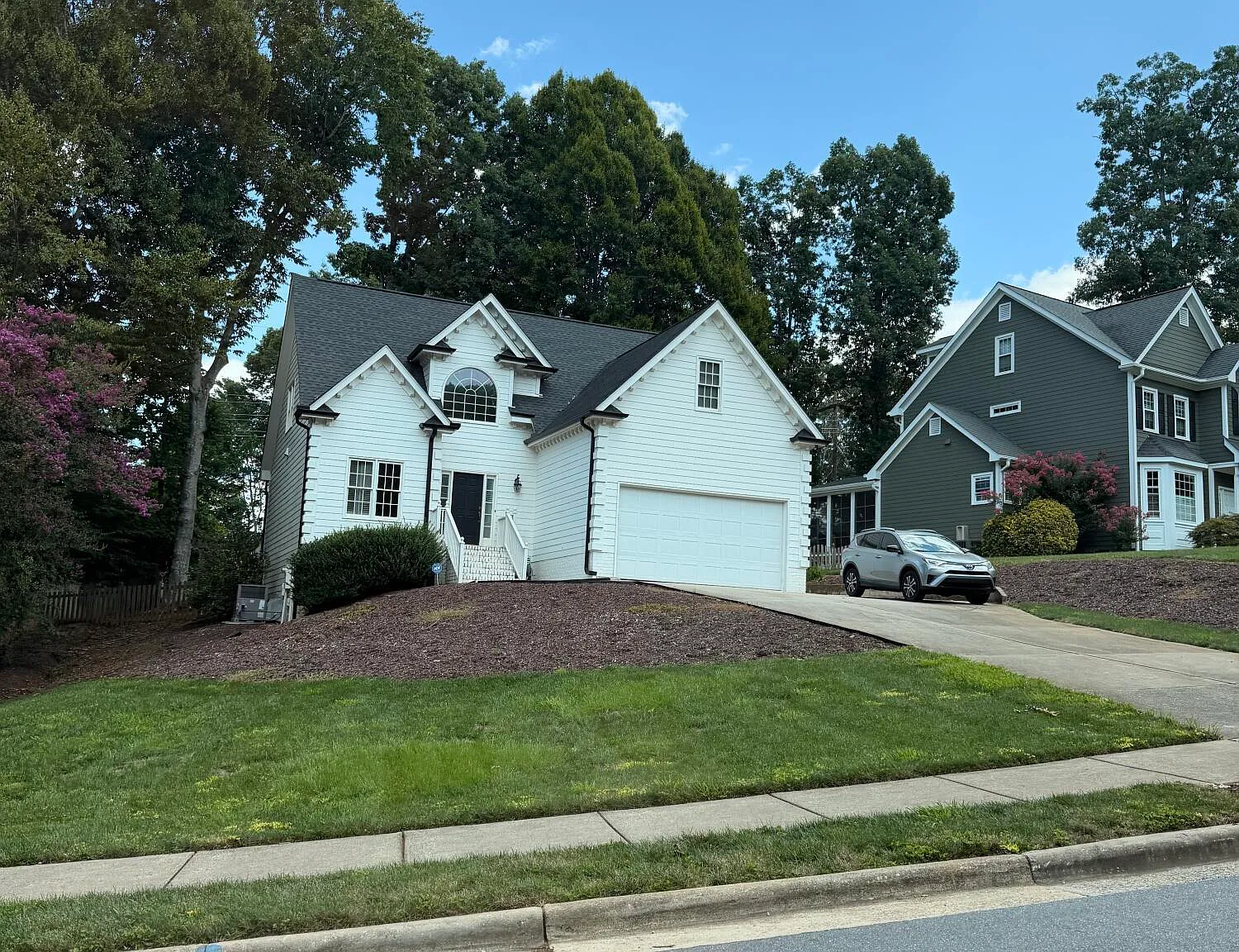 3 bed, 2.5 bath, 2063 sqft, $2,700 — Photo 1