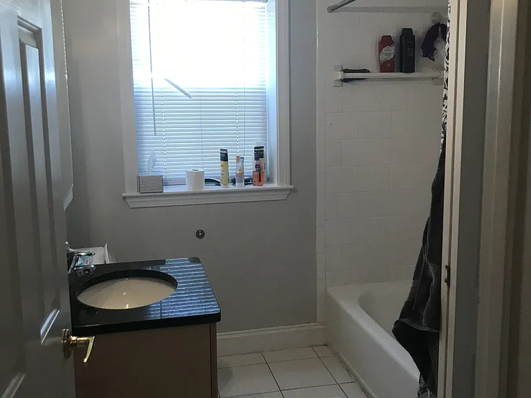 156 Newton St #5 — Photo 7
