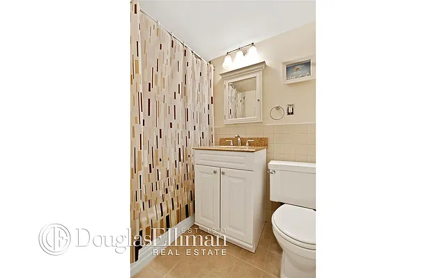 Sold by Douglas Elliman | media 22