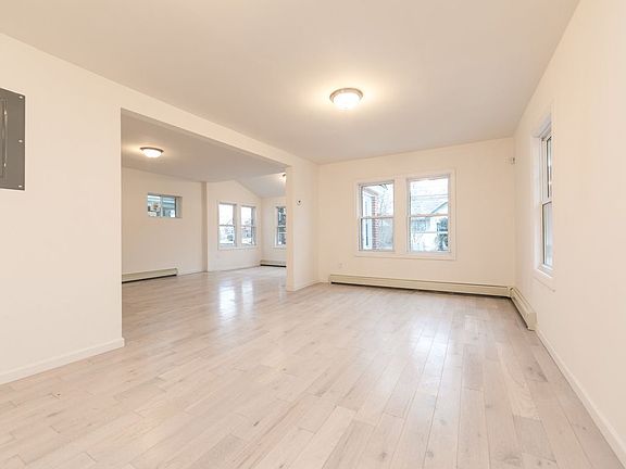 5th image of 10916 Firwood Pl