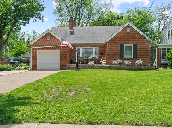 2220 W Ayres Ave, West Peoria, IL 61604