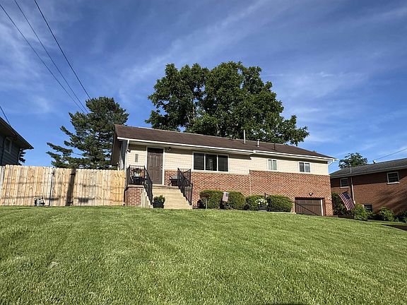 2nd image of 127 Birkewood Rd
