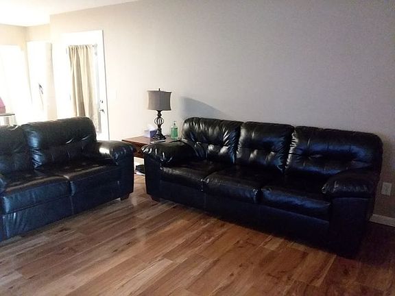 2nd image of 688 Crab Apple Ln SE