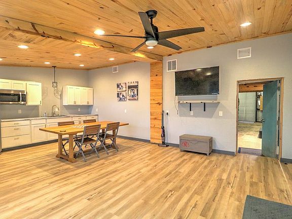 5th image of 9476 Big Lake Rd