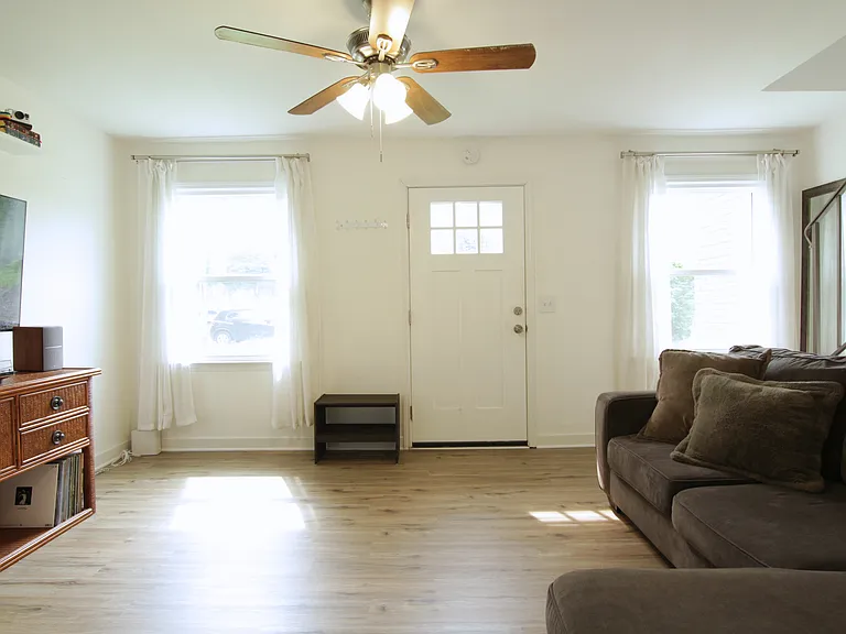 645 Lischey Ave — Photo 6