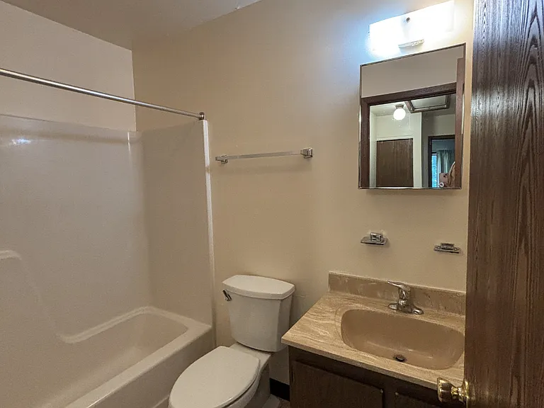 401 Morgan Ave #1 — Photo 11
