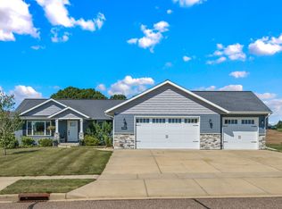 6364 Aspen Ridge Drive, Eau Claire, WI 54703