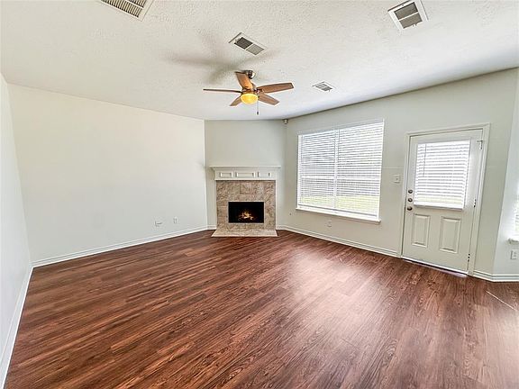 3rd image of 12419 Glenleigh Drive