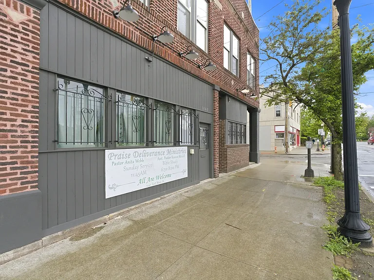 1445 E Main St #A — Photo 7