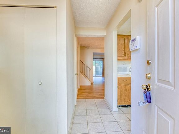 3rd image of 5730 Independence Cir