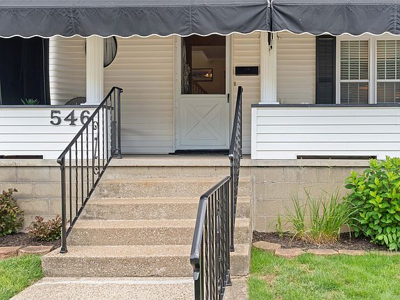 3rd image of 546 Stafford Ave