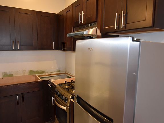 2nd image of 86 Rogers Ave