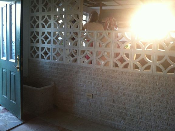 entrance showing Holland Stone at base of raised kitchen area