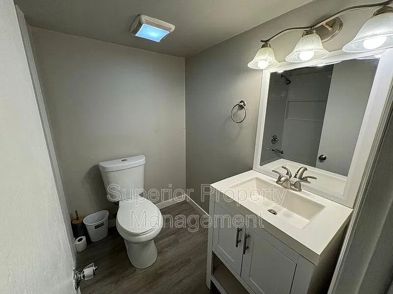 2915 W 17th Street Rd — Photo 4