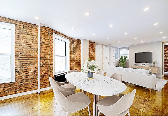 3rd image of 220 W 13th St #3E