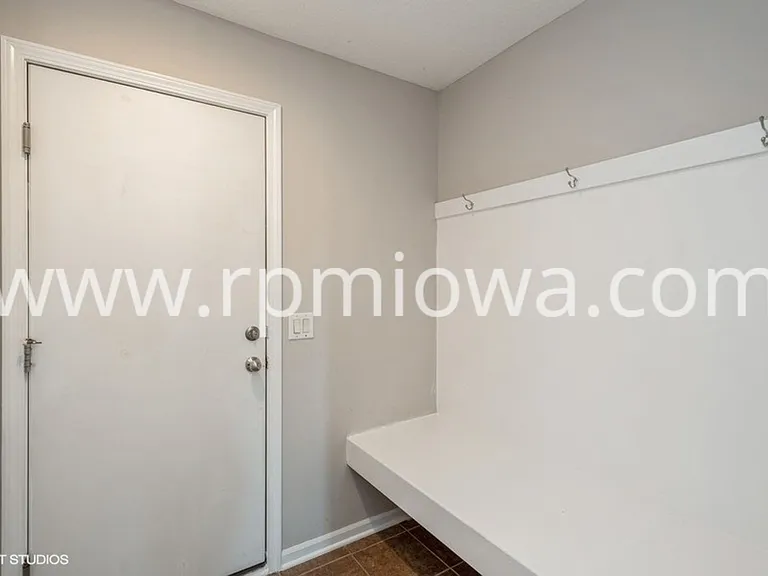 6905 Jack London Dr — Photo 6