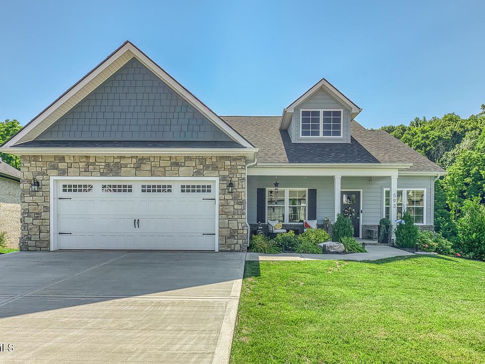 1st image of 593 Gardenia Dr