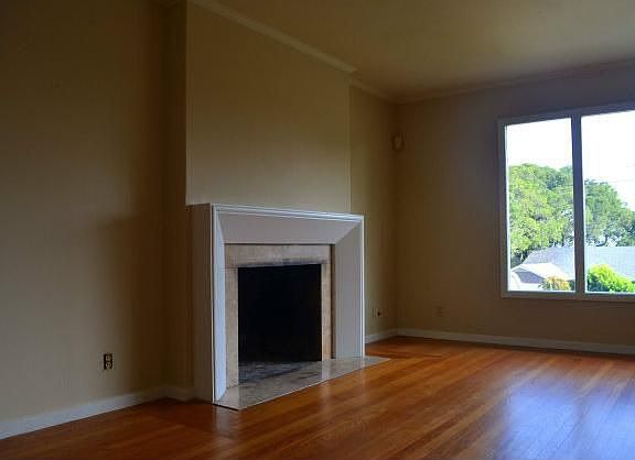 4th image of 741 Santa Margarita Ave