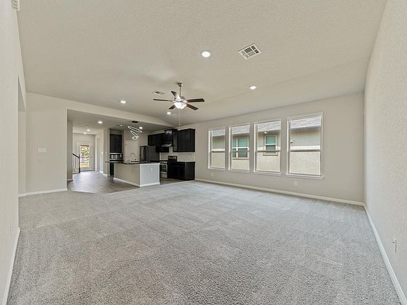 5th image of 2415 Verona Way