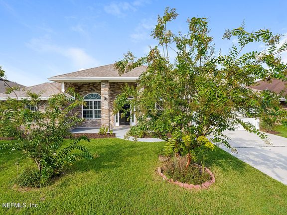 3rd image of 3200 SILVERADO Circle
