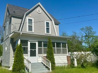 527 James Ave SE, Grand Rapids, MI 49503