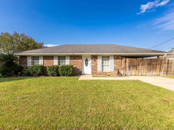 205 Due Dr, Thibodaux, LA 70301
