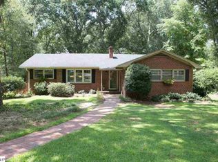 114 Sherwood Dr, Laurens, SC 29360