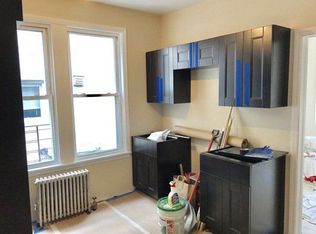 2568 33rd St APT 2R, Astoria, NY 11102