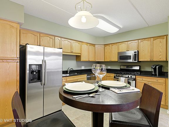 3rd image of 435 Alles St Unit 205