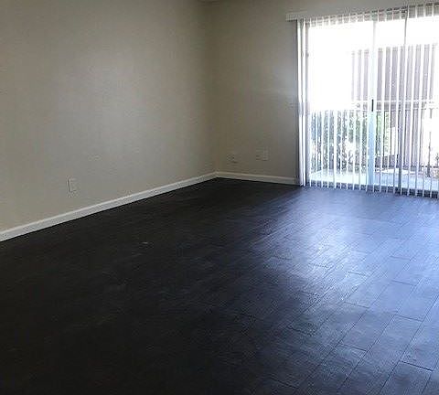 Vose 101 Living Room