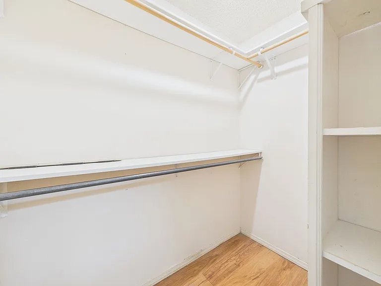 5822 Syracuse Dr — Photo 19