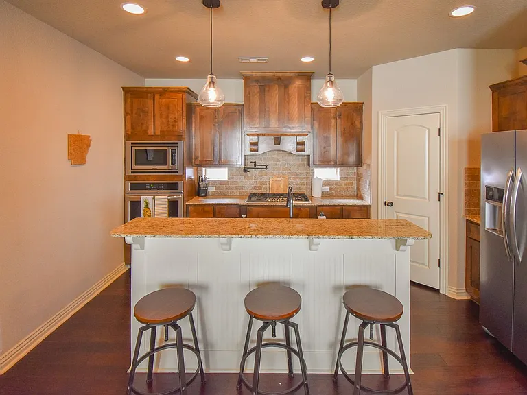 562 N Salem Rd — Photo 11