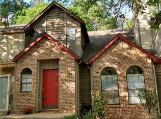 818 Heritage Oaks Dr, Stone Mountain, GA 30088