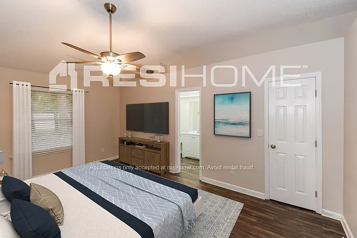 11810 Cherry Bark Dr W — Photo 8