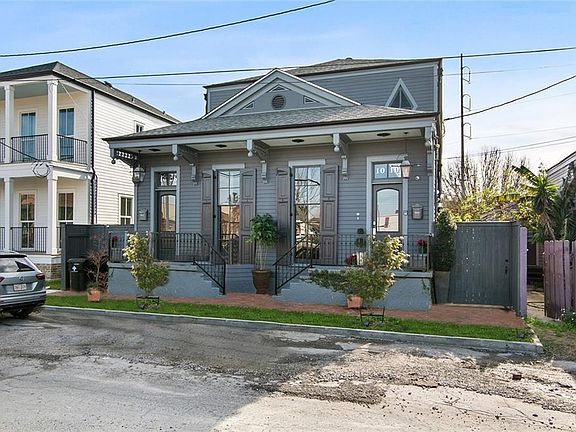 2nd image of 1008 Richard St