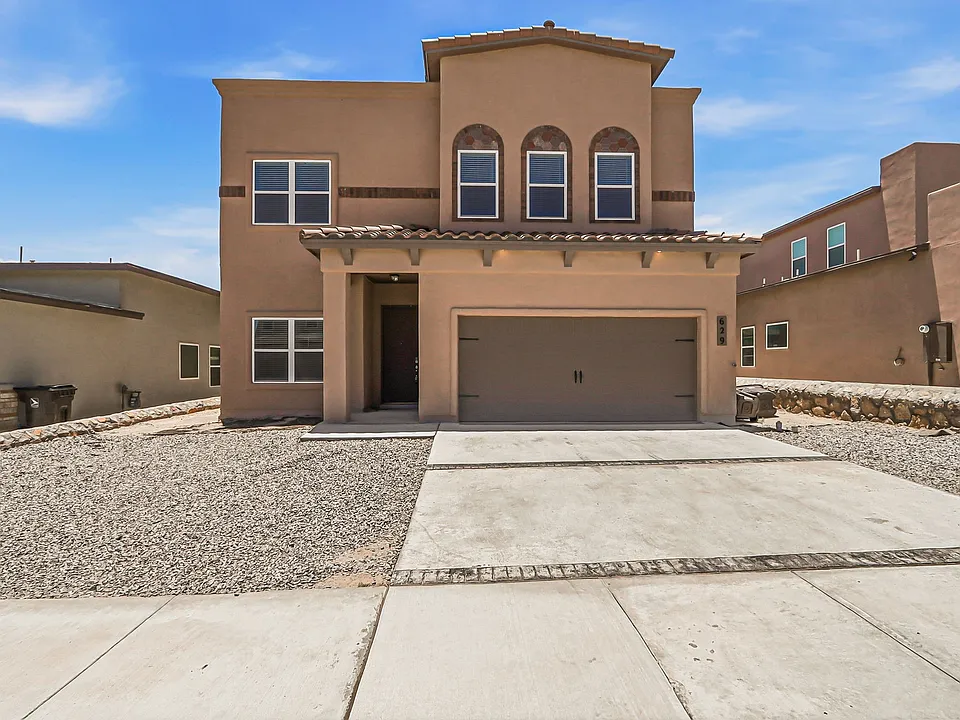 629 La Entrada Cir