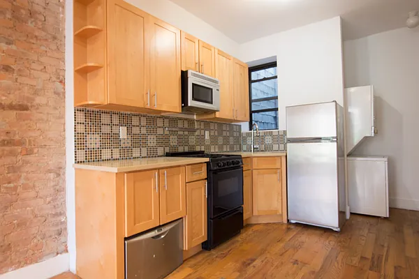 Rented by Brick&Mortar | media 30