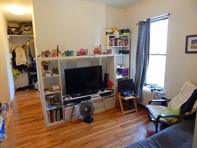 1st image of 172 W 77th St APT 4C