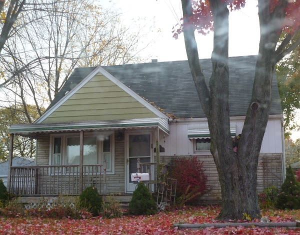 1st image of 5891 Fellrath St