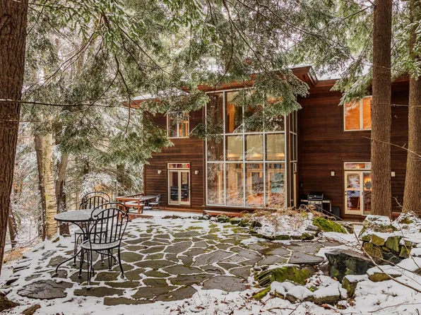 2 Chambers Circle, Lebanon, NH 03784